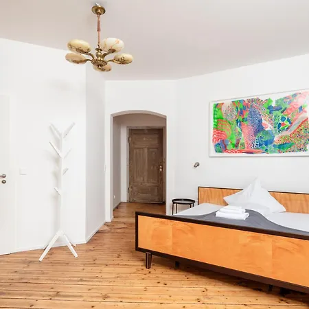 Homestay Kuenstlerzimmer In Der Haeselburg - Sonnendurchflutete Gera